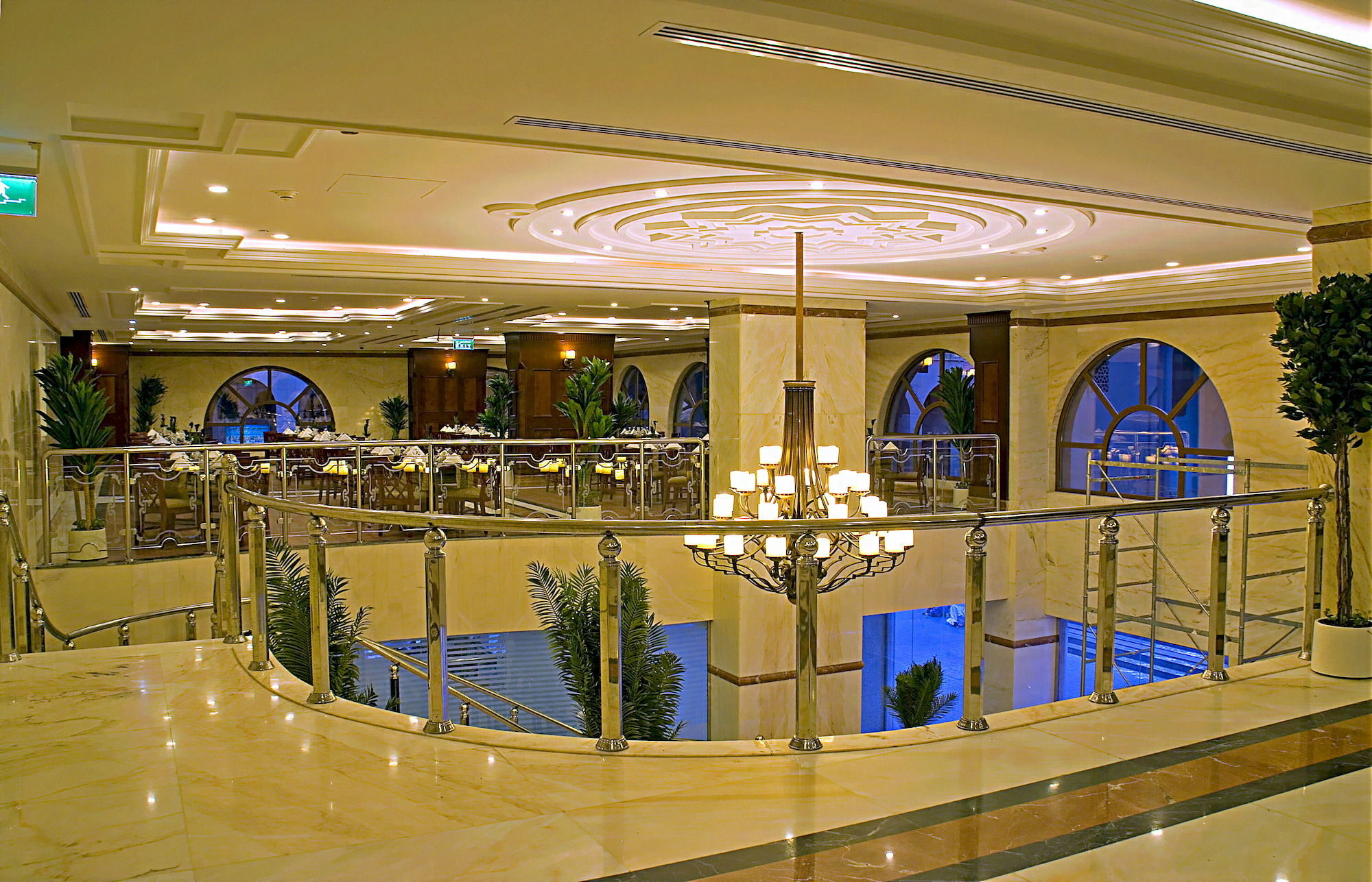 Emaar Royal Hotel Medina Exterior foto The lobby of the Grand Hotel